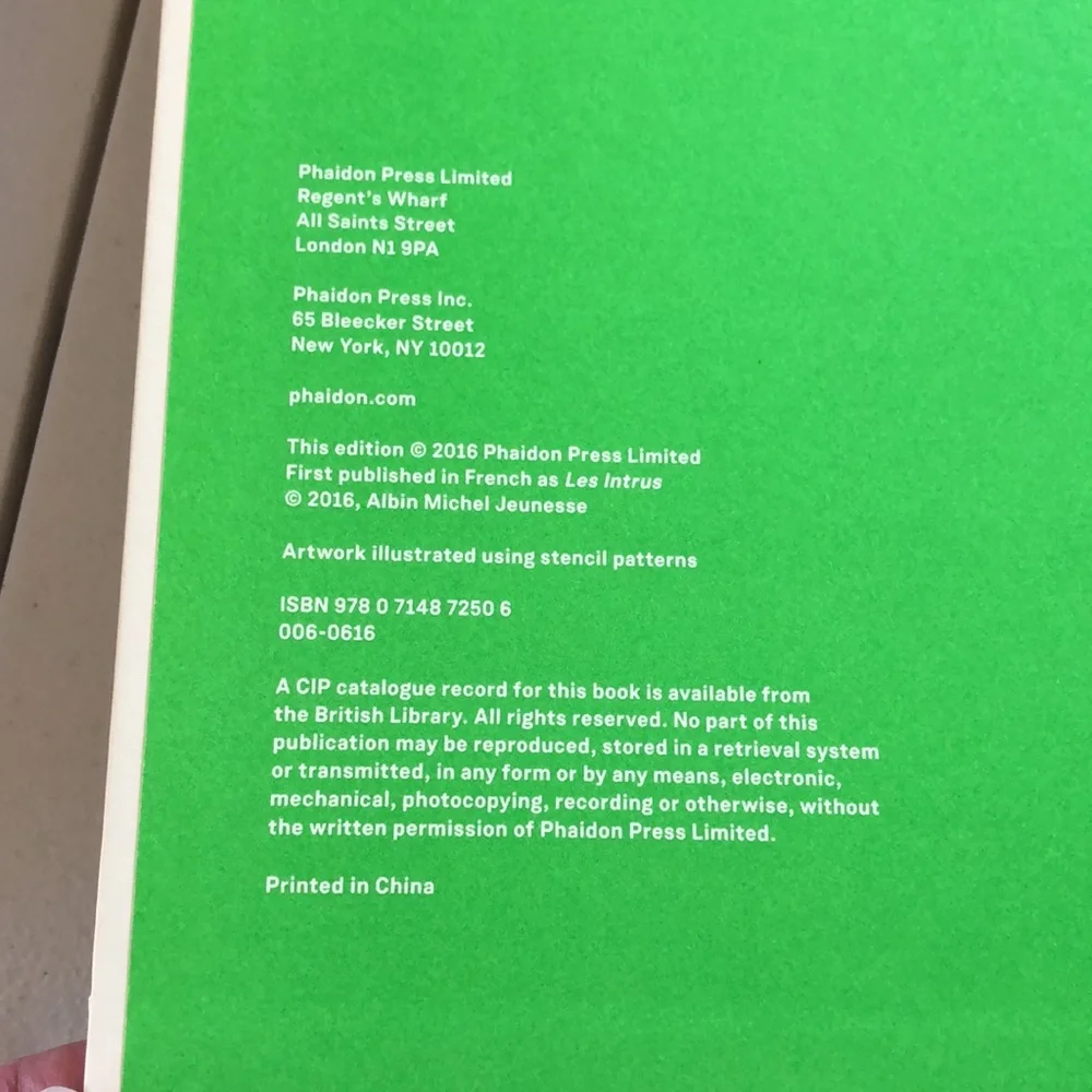 🌵 3/$15 Children’s Book of similarities and differences (see description)